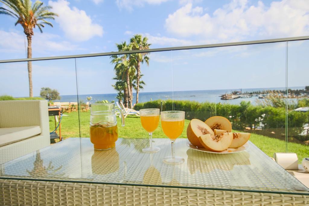 Beachfront Trident Protaras Kamer foto
